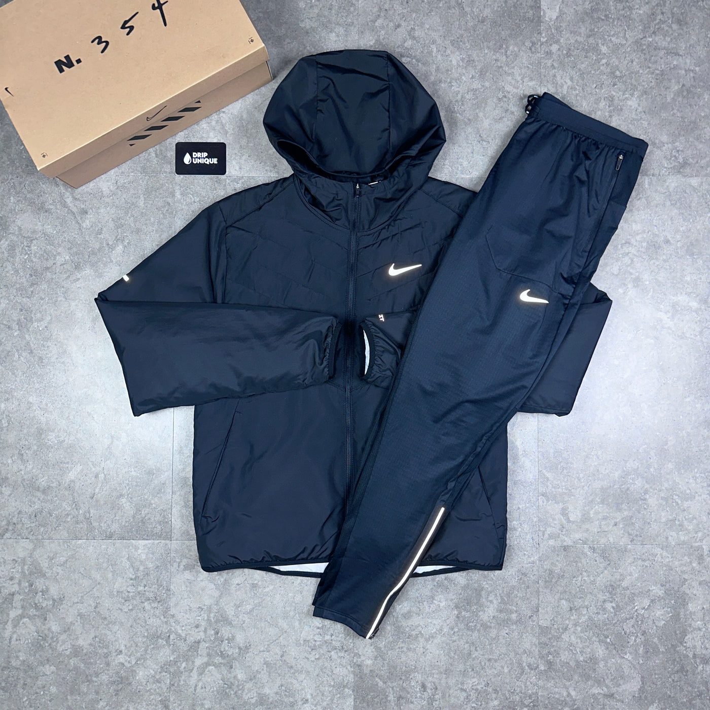 Nike Aerolayer Therma-Fit Windrunner Jacket Black & Black Nike Phenom Pants Set