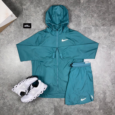 Men's Nike Flex Stride Shorts 7" Teal, white on running cloudswift trainer, and the teal nike windrunner jacket, dripuniqueuk