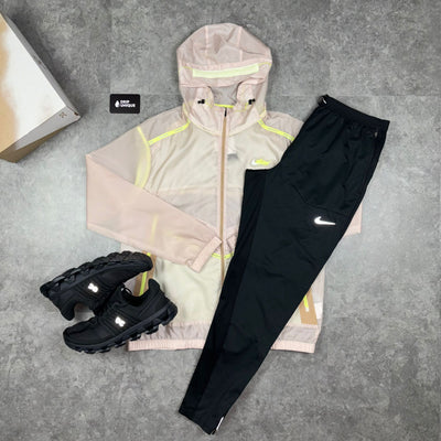 Nike Wildrun Windrunner Jacket Tan, Nike Jacket, dripuniqueuk