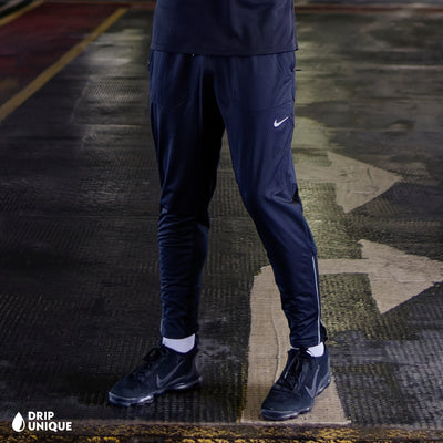 Men's Nike Pacer 1/4 Zip Black & Black Phenom Pants Set, worn by our model, showcasing the Nike Pacer 1/4 Zip Black & Black Phenom Pants Set, dripuniqueuk